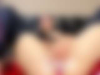 Live cam show with Katalina Parker - Fingers on Camming Site