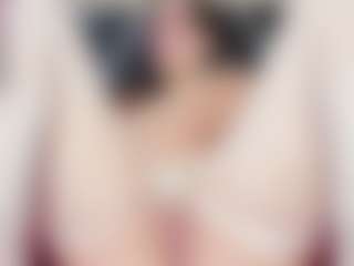 Live cam show with Katalina Parker - Skinny on CamwithHer