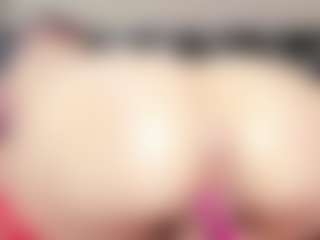 Live cam show with Katalina Parker - BBW on xDating
