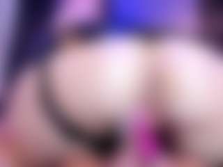 Live cam show with Katalina Parker - Lovense on madthumbs