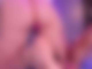 Live cam show with Katalina Parker - Curvy Small Tits on Camsoda
