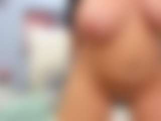 Live cam show with perla-lovers - Teen (18+) on AdultVida.com