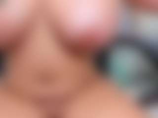 Live cam show with perla-lovers - BBW White on Chatstar | colombia