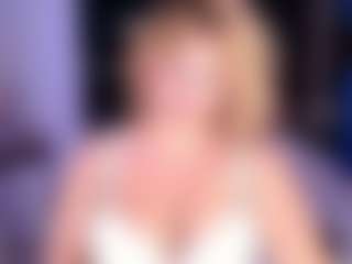 Live cam show with Alice - Blonde Hair on Soda Cam