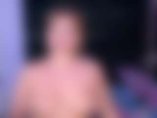 Live cam show with Alice - Big Ass on chickslive.net