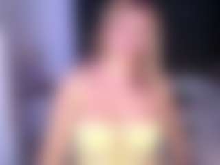 Live cam show with Alice - Hairy Pussy on Dolls Live