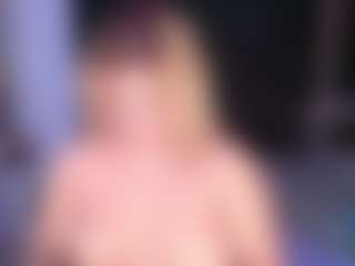 Live cam show with Alice - Tease Blonde Hair on Camiplay Live