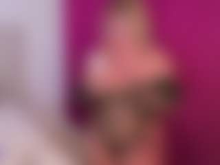 Live cam show with Alice - Bedroom Blonde Hair on Camsoda