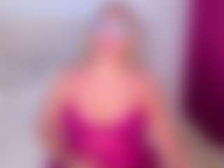 Live cam show with Alice - Striptease Young Adult on Camsoda