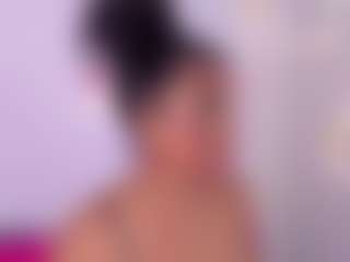 cloe-25's Live Sex Cam Show