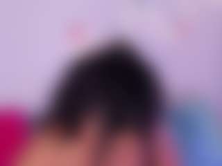 cloe-25's Live Sex Cam Show
