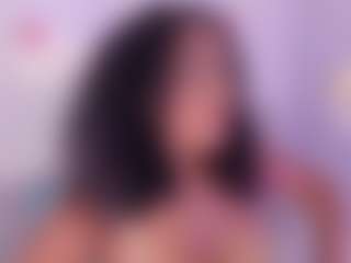 cloe-25's Live Sex Cam Show