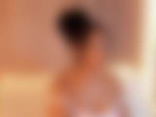 cloe-25's Live Sex Cam Show