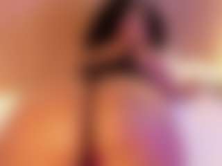 cloe-25's Live Sex Cam Show