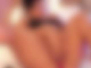 cloe-25's Live Sex Cam Show