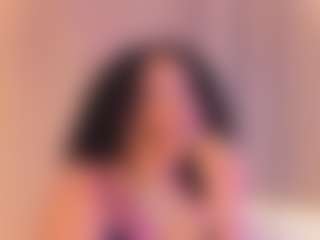 cloe-25's Live Sex Cam Show