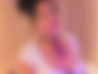 cloe-25's Live Sex Cam Show