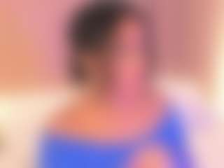 cloe-25's Live Sex Cam Show