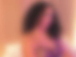 cloe-25's Live Sex Cam Show