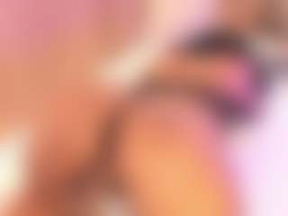 cloe-25's Live Sex Cam Show