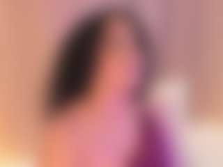 cloe-25's Live Sex Cam Show