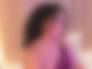 cloe-25's Live Sex Cam Show