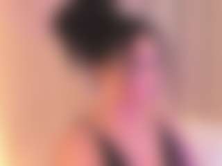 cloe-25's Live Sex Cam Show