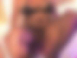 cloe-25's Live Sex Cam Show