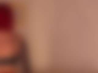 Live cam show with Madeline Fox - Flashing on liverealitysex.com