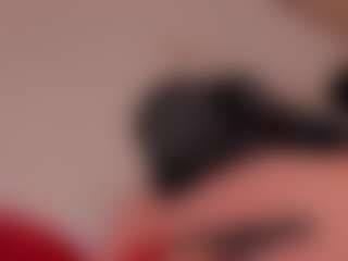 Madeline Fox's Live Sex Cam Show
