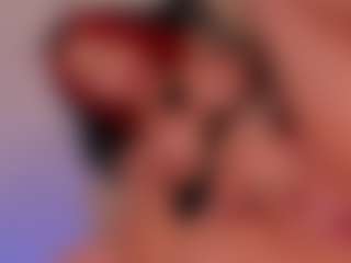 Live cam show with Madeline Fox - Fingers on CamClone