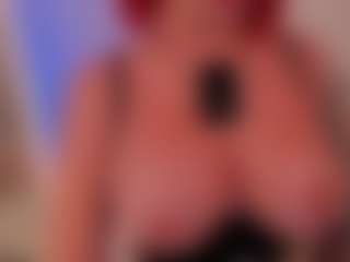 Madeline Fox's Live Sex Cam Show