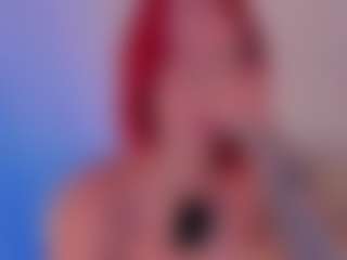 Live cam show with Madeline Fox - Fingers on Camsoda