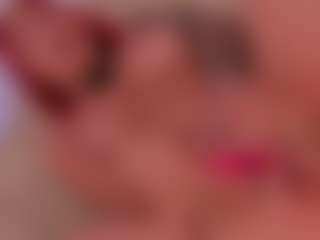 Live cam show with Madeline Fox - Petite on CamwithHer