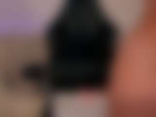 Madeline Fox's Live Sex Cam Show