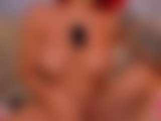 Live cam show with Madeline Fox - Petite Toys on Camsoda
