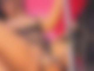 Live cam show with Oliviaa - Cosplay on Camming Site
