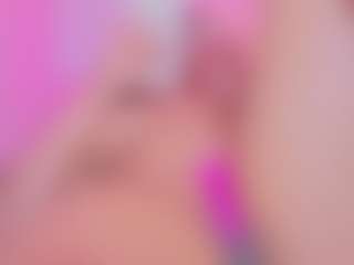Oliviaa's Live Sex Cam Show