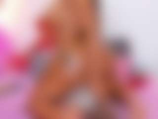 Heidy Wills's Live Sex Cam Show