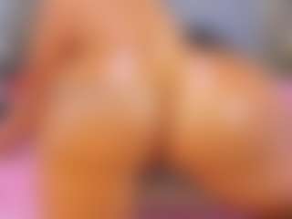 Heidy Wills's Live Sex Cam Show