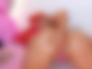 Live cam show with Heidy Wills - Sexwebcam Toys on SinfulBabes