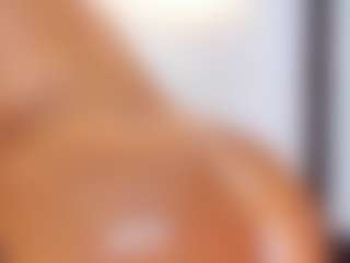 Live cam show with Heidy Wills - Drinking on ObeyMaria