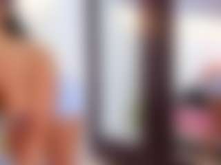 Live cam show with Heidy Wills - Big Tits on Streamer API