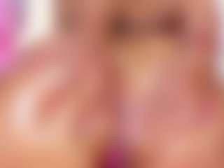 Heidy Wills's Live Sex Cam Show