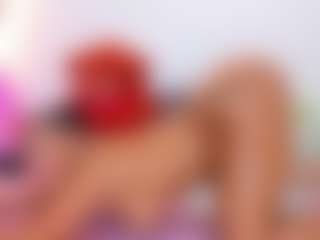 Live cam show with Heidy Wills - Drinking on StripNow