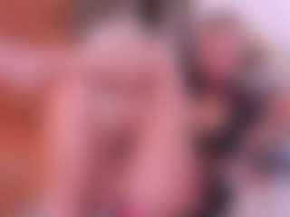 Live cam show with Joannee - Big Tits MILF on CamwithHer
