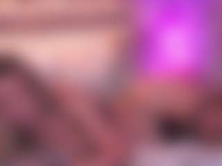 Live cam show with Joannee - Mature on Stripli.com