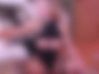 Live cam show with Joannee - White on Camsoda | netherlands