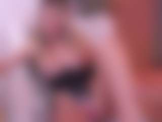 Live cam show with Joannee - Ass Clapping on Camsoda