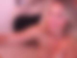 Joannee's Live Sex Cam Show